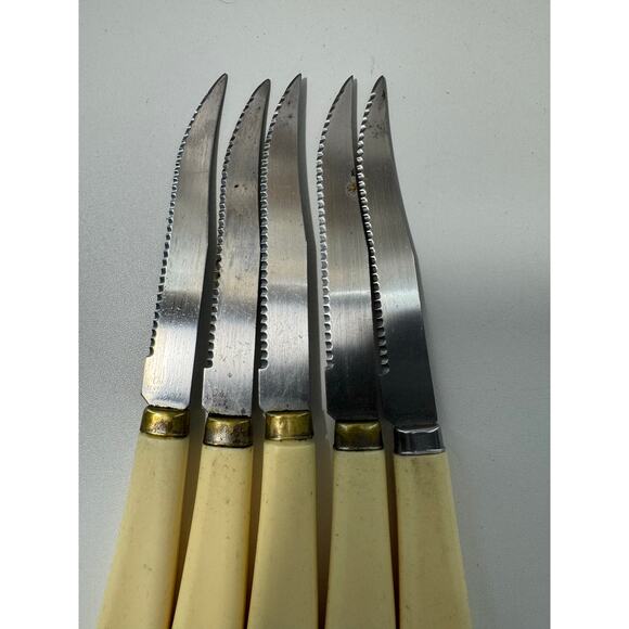 Quikut Stainless Steel Steak Knives Lot Of 5 Vintage USA Ivory - Picture 3 of 3